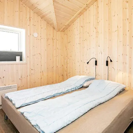 7 Person Holiday In 펜션 Fåborg